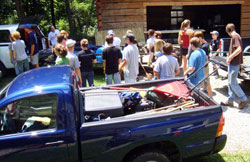 Teenagers and youth ministry leaders from St. Agnes Parish in Nashville and St. Ann, St. Benedict and Sacred Heart of Jesus parishes in Terre Haute prepare for four days of service to the needy people in Brown County as part of the Indiana Nazareth Farm Service Project. Organizers are grateful for the energies and dedication of these youths and their adult youth ministry leaders. (Submitted photo)